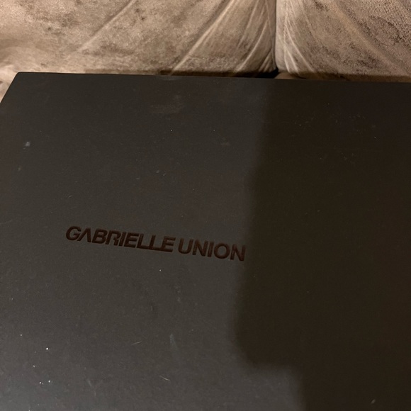 Gabrielle union I never worn it all bran new in the box size 8 - Picture 3 of 3